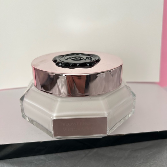 Viktor & Rolf Flowerbomb Voluptuous Body Cream 200 ML NWB - Picture 6 of 6